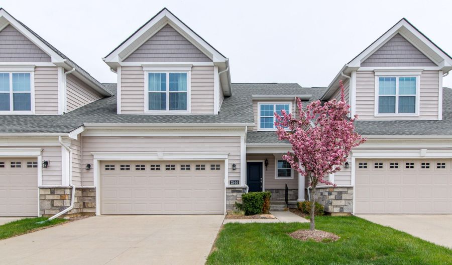 2544 Oxford Cir, Ann Arbor, MI 48103 - 3 Beds, 3 Bath