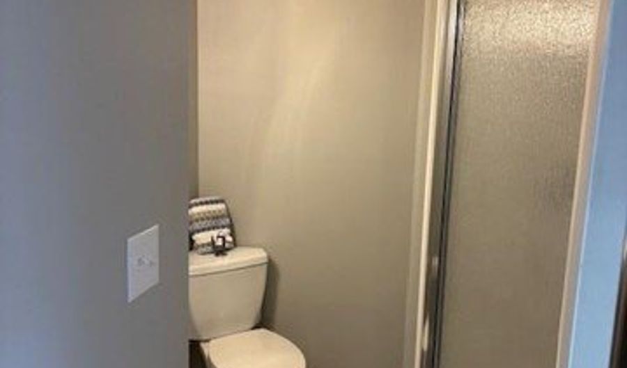 837 Wendevy Ct, Ballwin, MO 63011 - 3 Beds, 3 Bath