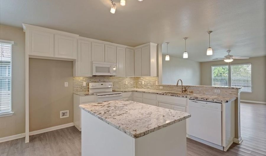 1005 Live Oak Dr, Anna, TX 75409 - 3 Beds, 2 Bath