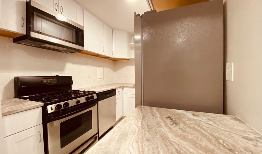 5340 HOLMES RUN Pkwy 1003, Alexandria, VA 22304 - 1 Beds, 1 Bath