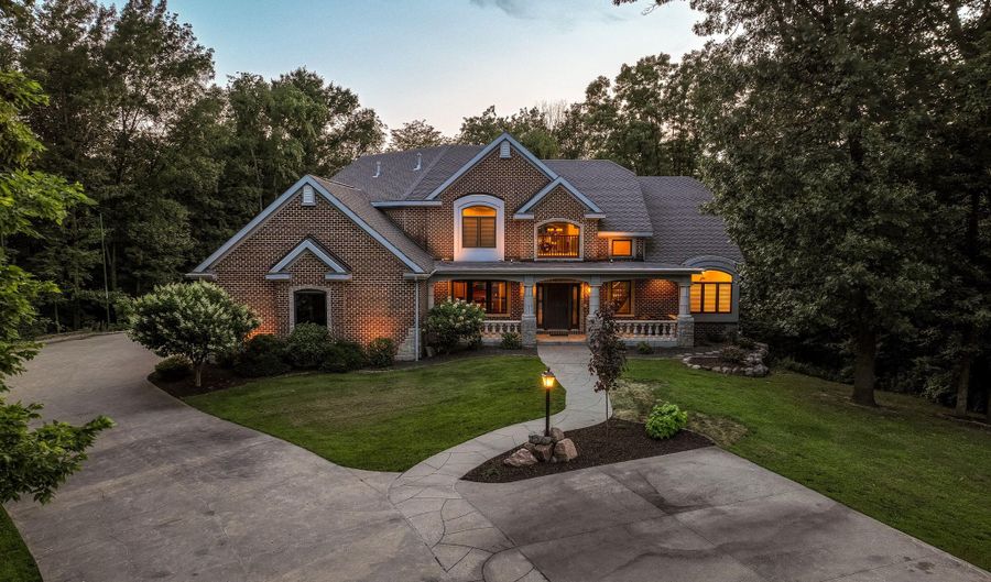 4882 Copperstone Dr, Ames, IA 50010 - 5 Beds, 4 Bath
