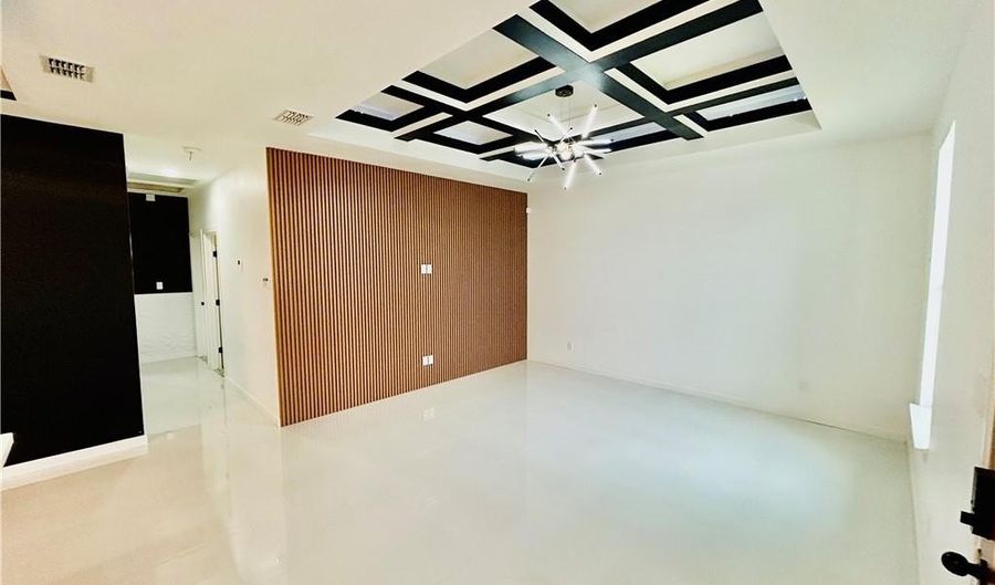 514 Tower Oak Dr, Alamo, TX 78516 - 3 Beds, 2 Bath