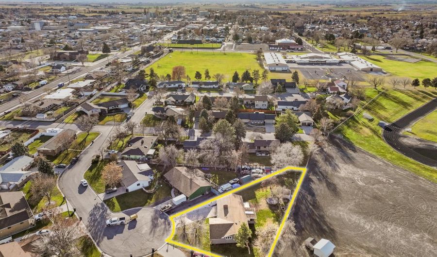 107 Rainbow Cir, Buhl, ID 83316 - 3 Beds, 2 Bath