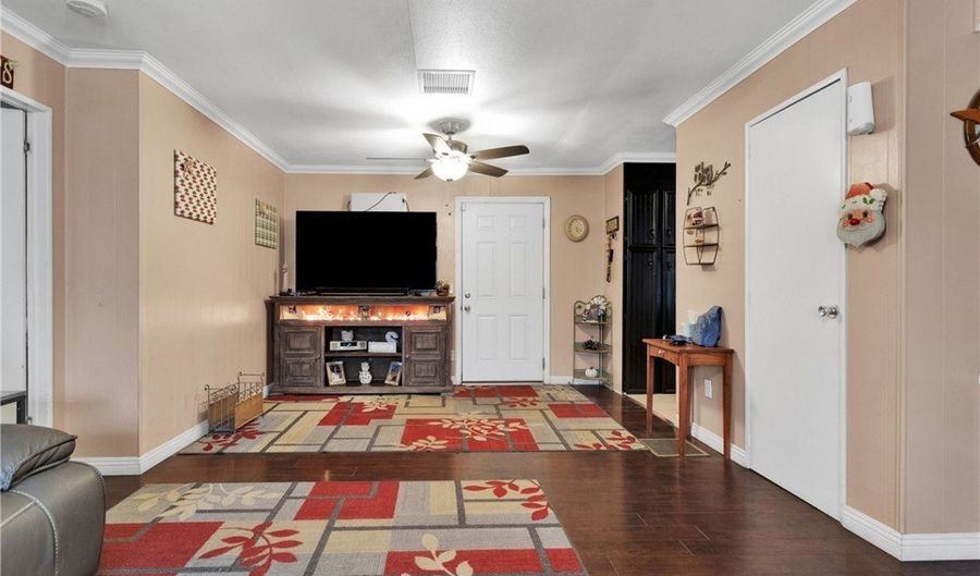 22838 Bear Valley Rd 30, Apple Valley, CA 92308 - 3 Beds, 2 Bath