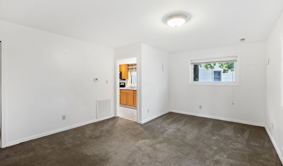 56 Miracle Ln, Albany, NY 12211 - 2 Beds, 1 Bath