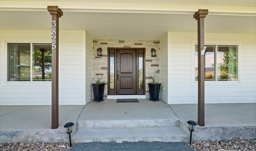 3825 Nations Way, Berthoud, CO 80513 - 3 Beds, 4 Bath