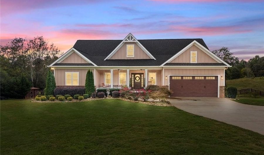 8081 Mud Creek Rd, Alto, GA 30510 - 4 Beds, 3 Bath