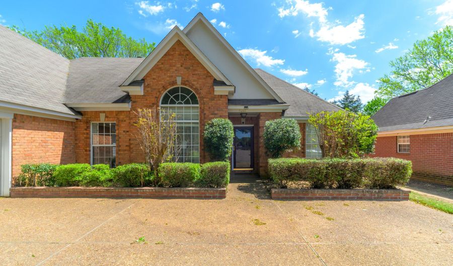 9656 N Meade Cir, Olive Branch, MS 38654 - 4 Beds, 2 Bath