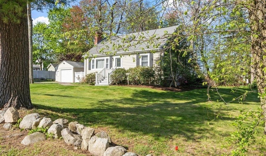 289 South Rd, Bedford, MA 01730 - 4 Beds, 2 Bath