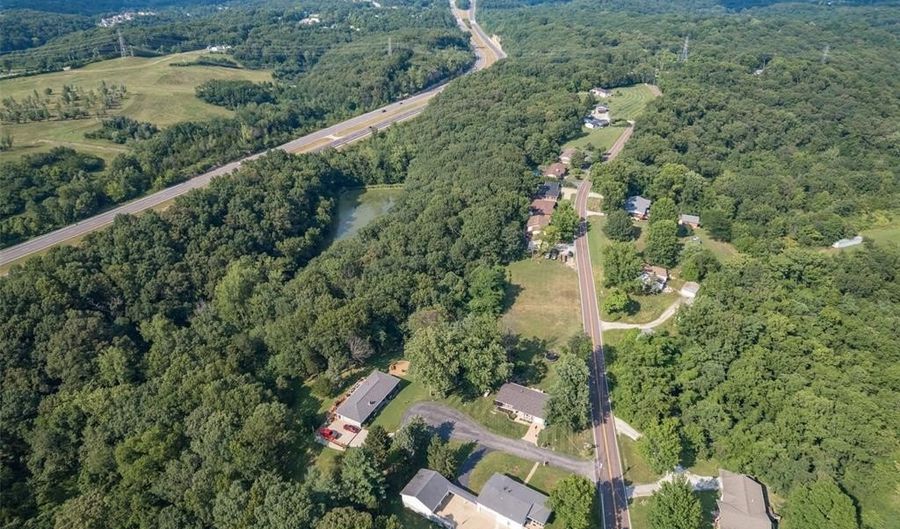 21 Sun Aire Dr, Arnold, MO 63010 - 3 Beds, 2 Bath