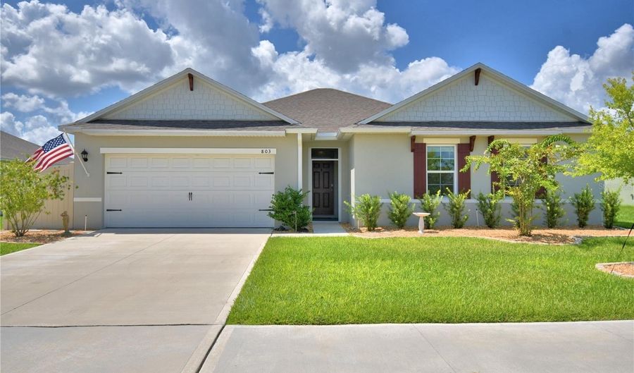 803 AUBURN GROVE Ct, Auburndale, FL 33823 - 4 Beds, 2 Bath