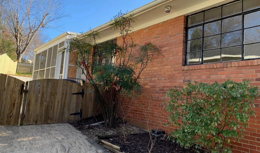 857 JACKSONVILLE St, Arlington, VA 22205 - 2 Beds, 1 Bath