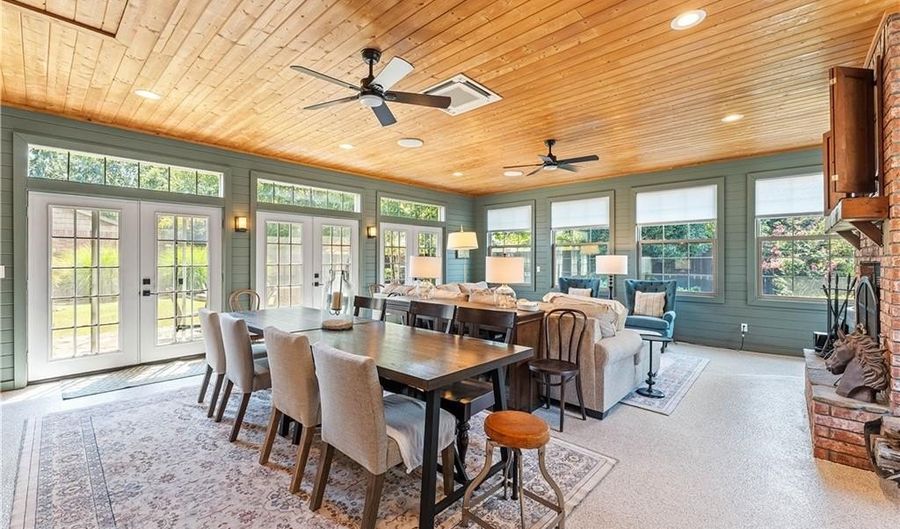 5204 SW Ridge Mont Rd, Bentonville, AR 72713 - 4 Beds, 3 Bath