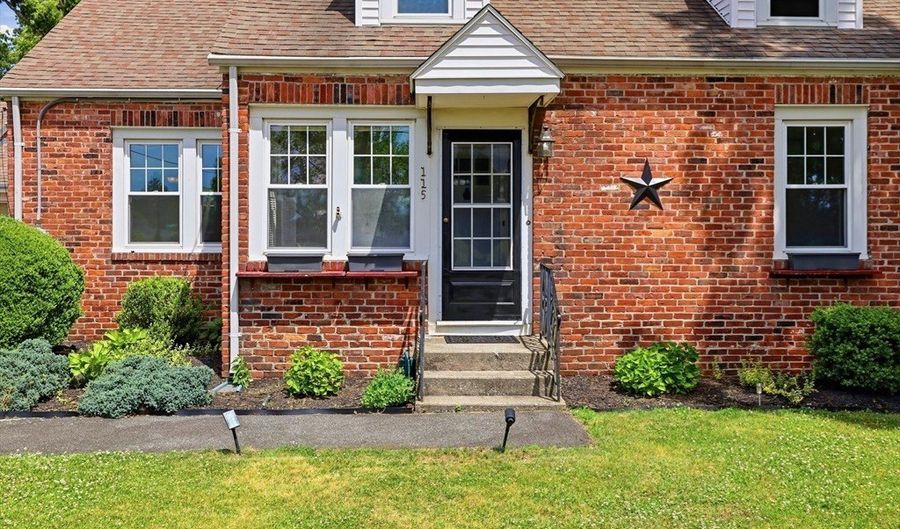 115 Poplar St, Agawam, MA 01030 - 4 Beds, 2 Bath