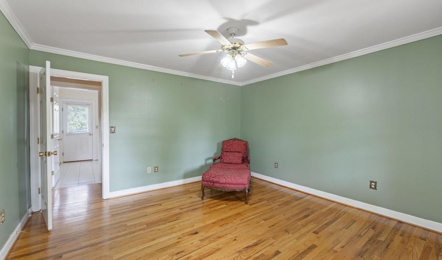 16474 DOUGLAS Rd, Barboursville, VA 22923 - 3 Beds, 2 Bath
