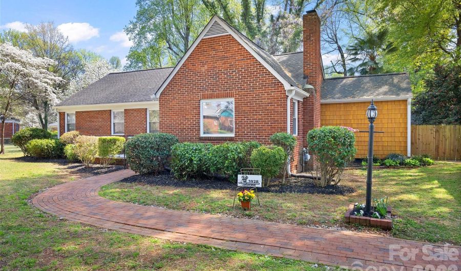 3928 Langhorne Ave, Charlotte, NC 28205 - 2 Beds, 2 Bath