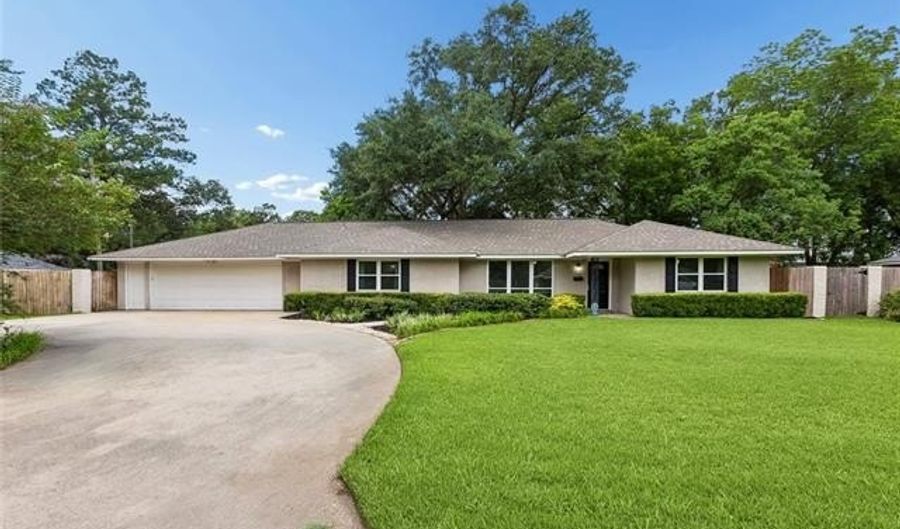 198 ALELLO Dr, Baton Rouge, LA 70806 - 3 Beds, 3 Bath