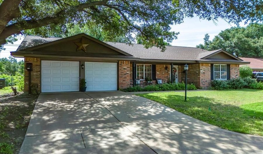 5013 South Dr, Fort Worth, TX 76132 - 2 Beds, 2 Bath