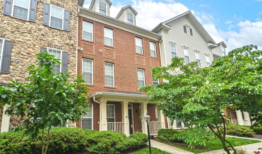 41953 BLUE FLAG Ter, Aldie, VA 20105 - 3 Beds, 3 Bath