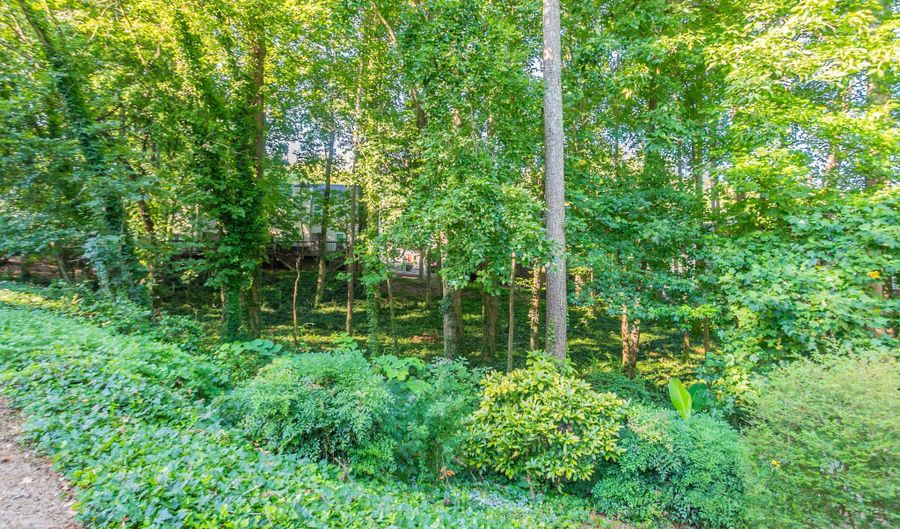 6630 Harvest, Norcross, GA 30092 - 2 Beds, 3 Bath