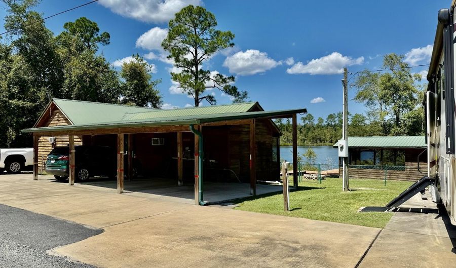 2678 Linda Ln, Alford, FL 32420 - 2 Beds, 2 Bath