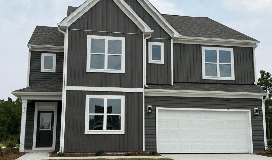 937 Peckham Lp, Aberdeen, NC 28315 - 4 Beds, 3 Bath