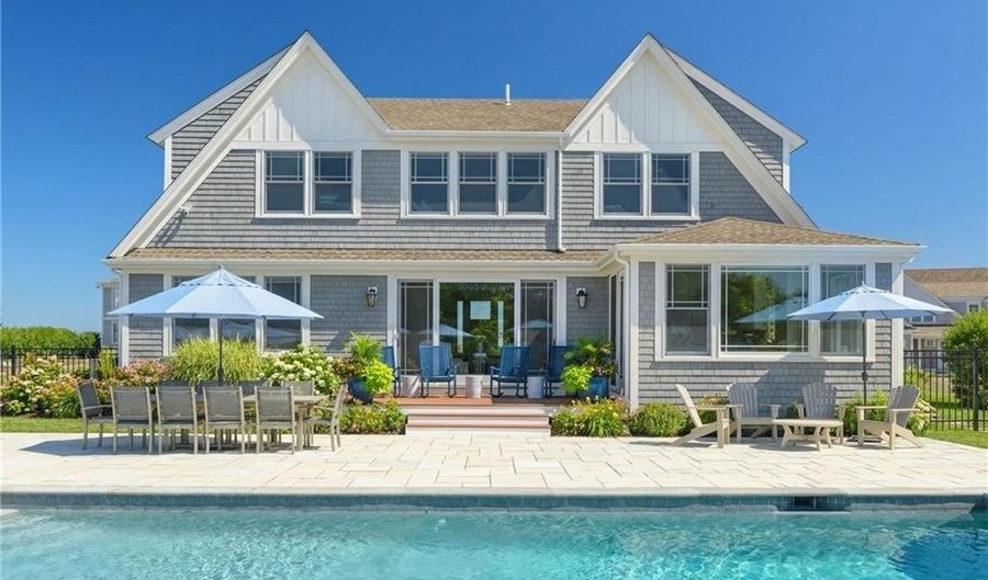 1048 Ocean Rd, Narragansett, RI 02882 - 4 Beds, 4 Bath