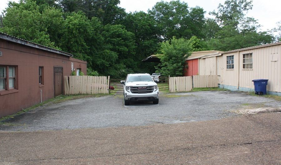 151 Highway 51 N, Batesville, MS 38606 - 0 Beds, 0 Bath