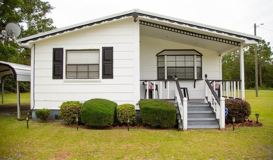 93 Bell, Baxley, GA 31513 - 0 Beds, 1 Bath