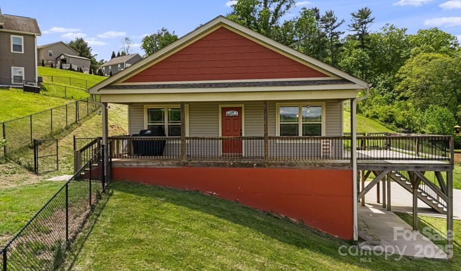 742 Old NC 20 Hwy, Alexander, NC 28701 - 3 Beds, 3 Bath