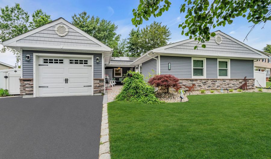 103 Idlewild Ln, Aberdeen, NJ 07747 - 3 Beds, 2 Bath