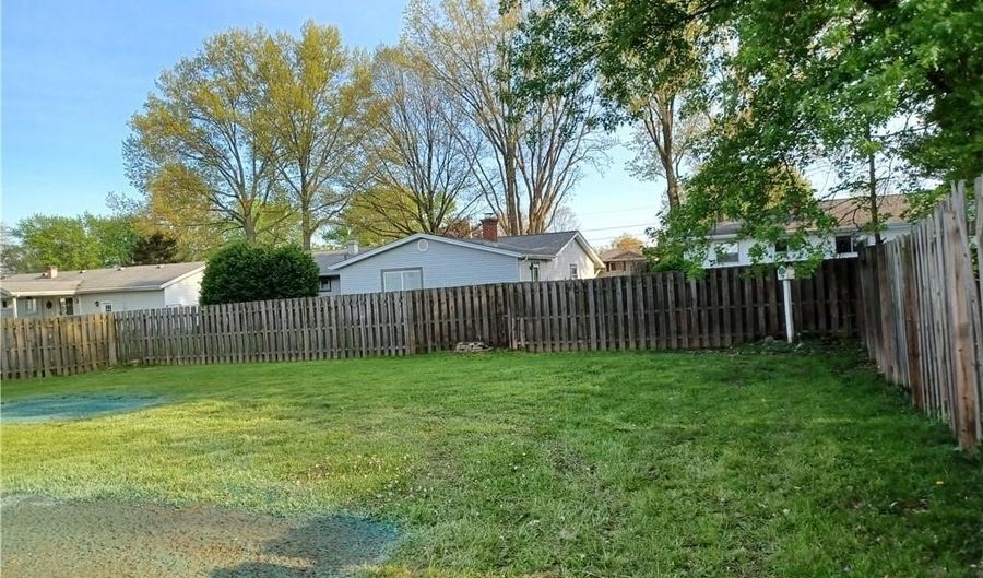4500 Washington Square Dr, Austintown, OH 44515 - 2 Beds, 1 Bath