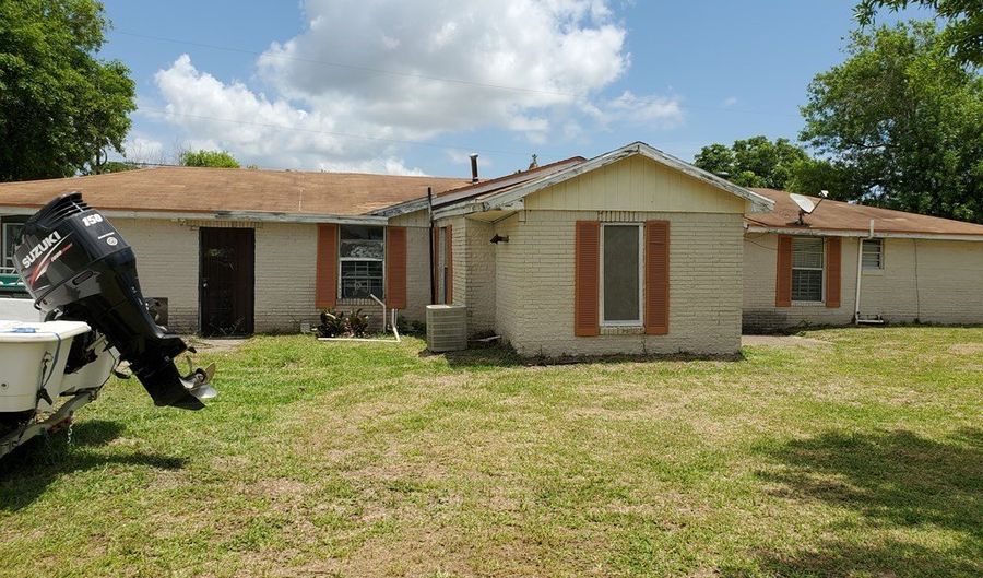 2609 W Highland Ave, Aransas Pass, TX 78336 - 3 Beds, 2 Bath