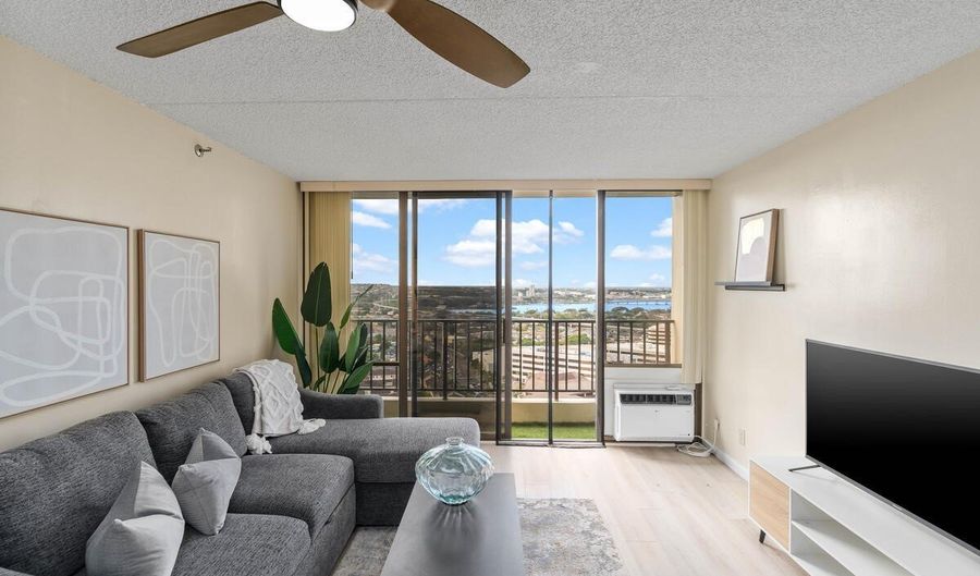 98-402 Koauka Loop 2204, Aiea, HI 96701 - 1 Beds, 1 Bath