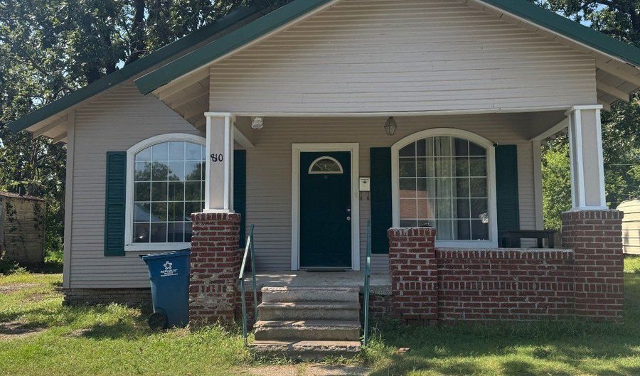 810 E. Osage Ave, McAlester, OK 74501 - 3 Beds, 2 Bath