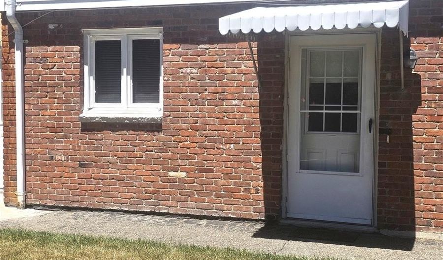 124 Jane St B, North Providence, RI 02904 - 2 Beds, 1 Bath