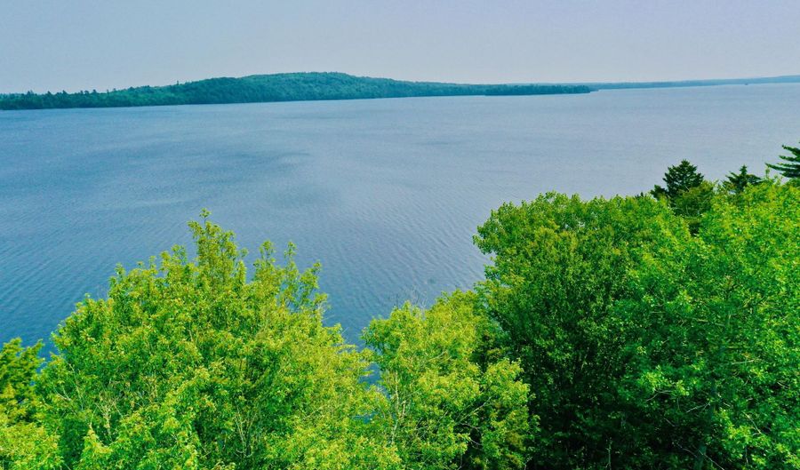 236 Berry Rd, Alexander, ME 04694 - 2 Beds, 1 Bath