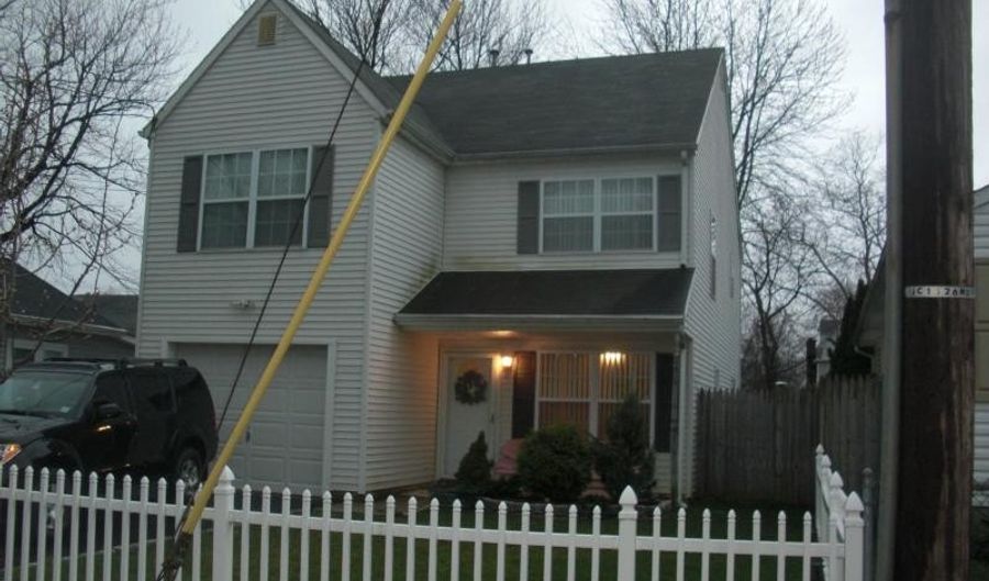 90 Monmouth Ave, Middletown, NJ 07748 - 3 Beds, 3 Bath