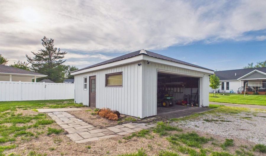227 E Main St, Agency, IA 52530 - 0 Beds, 0 Bath
