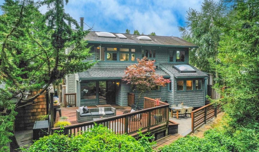 9013 Rhodes Ave, Aptos, CA 95003 - 2 Beds, 2 Bath