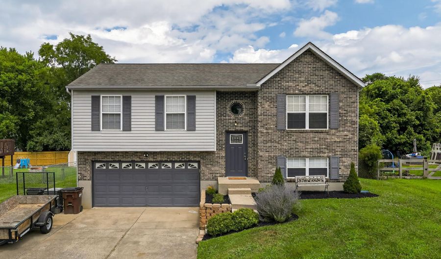 504 Brookwood Dr, Alexandria, KY 41001 - 4 Beds, 3 Bath