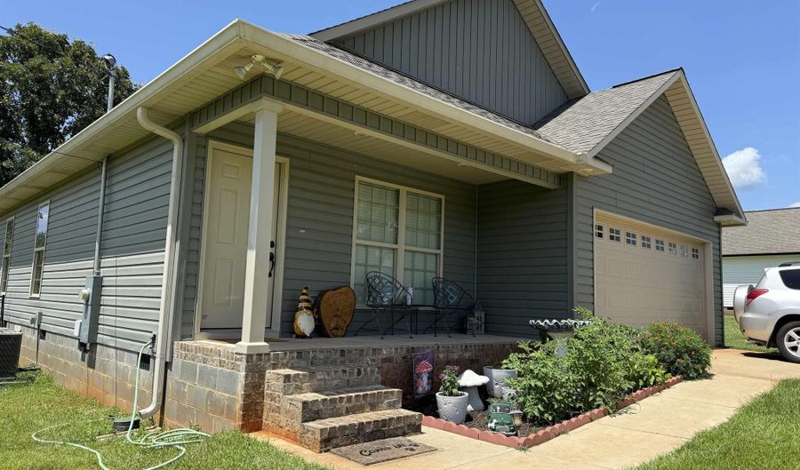 276 HAWK PASS, Anniston, AL 36207 - 4 Beds, 3 Bath