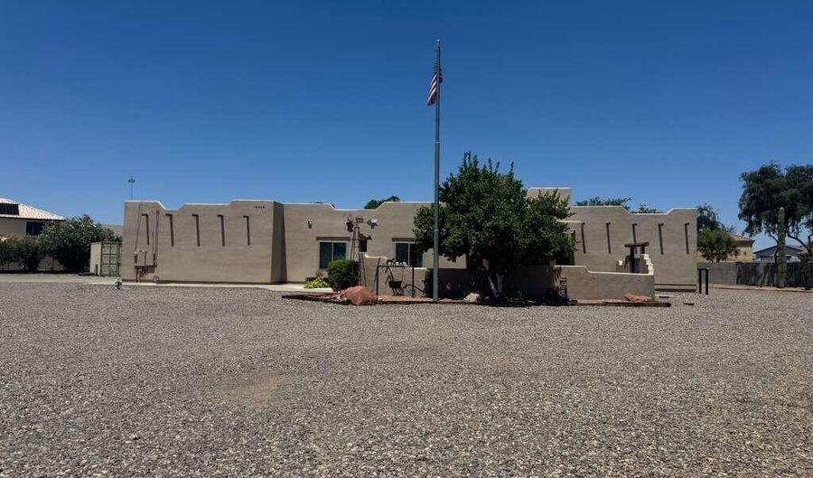10446 W Encanto Blvd, Avondale, AZ 85392 - 3 Beds, 4 Bath