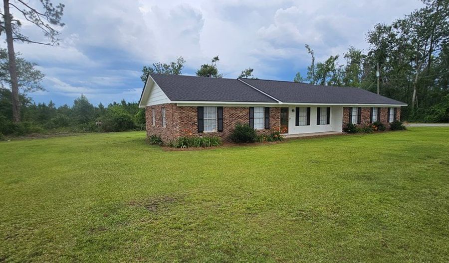 484 Thomas Davis Rd, Axson, GA 31624 - 4 Beds, 2 Bath