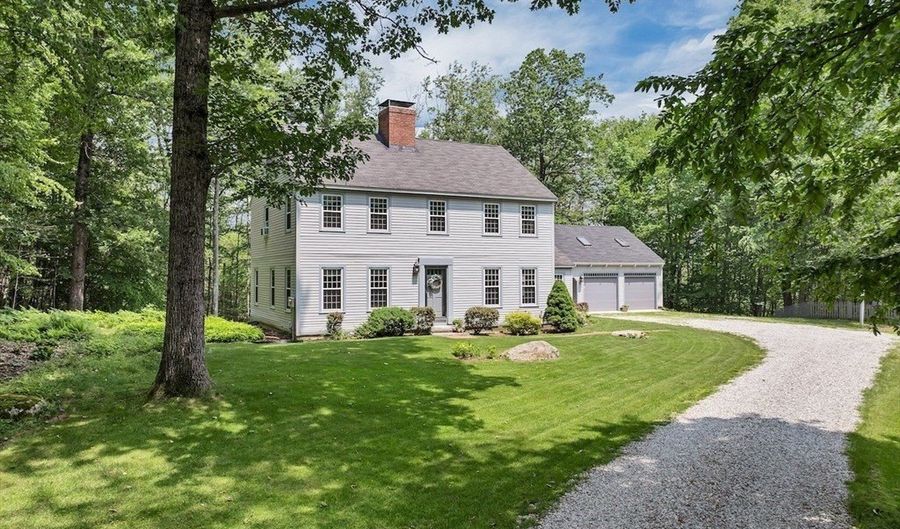 69 King Rd, Bedford, NH 03110 - 3 Beds, 4 Bath