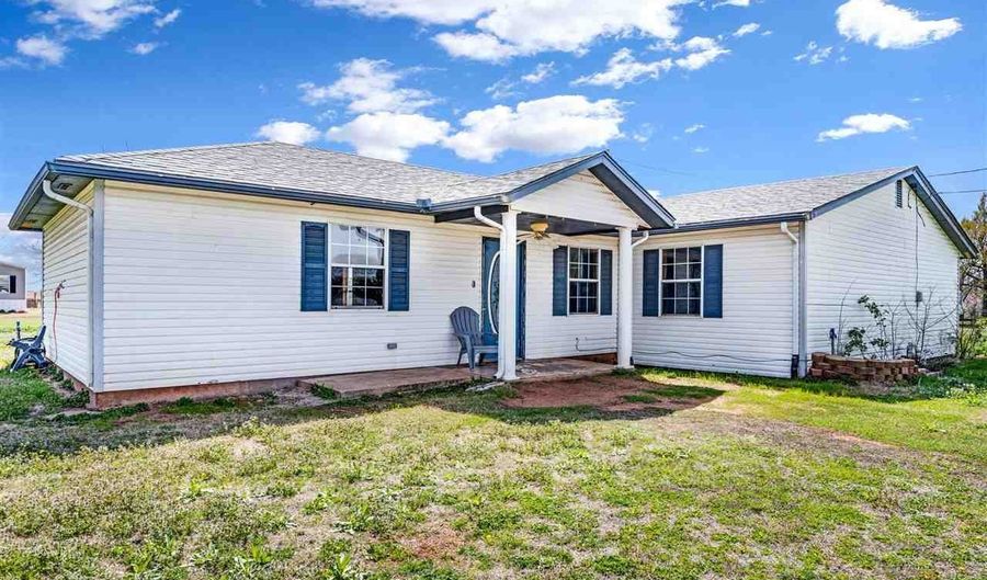 1106 E Floyd, Apache, OK 73006 - 3 Beds, 3 Bath