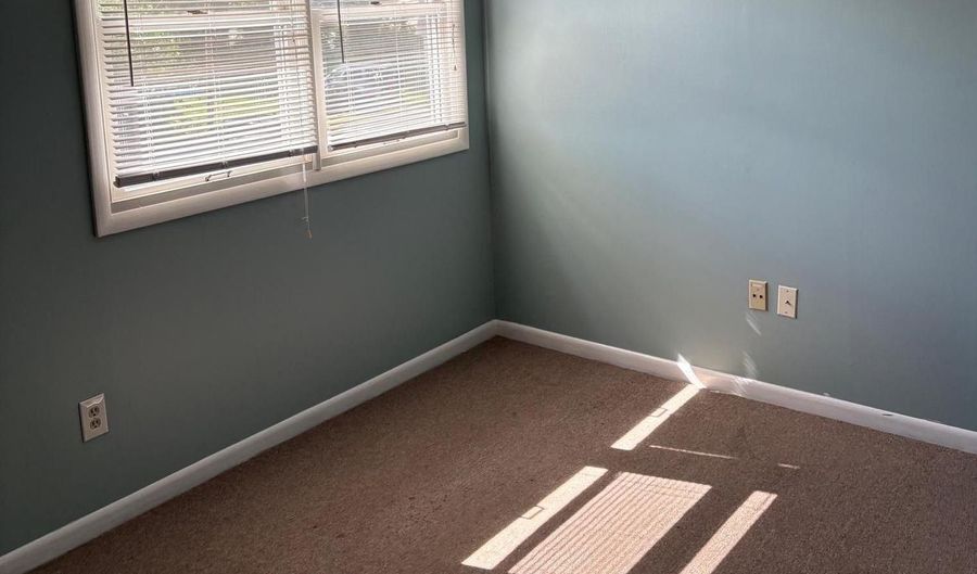 220 S WHITE HORSE Pike Ste 2, Audubon, NJ 08106 - 0 Beds, 0 Bath