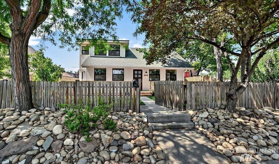 1807 S Euclid Ave, Boise, ID 83706 - 3 Beds, 2 Bath