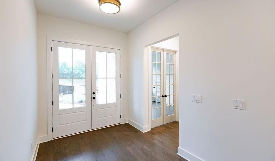 8280 Scarlett Grace Ln, Gainesville, GA 30506 - 4 Beds, 4 Bath