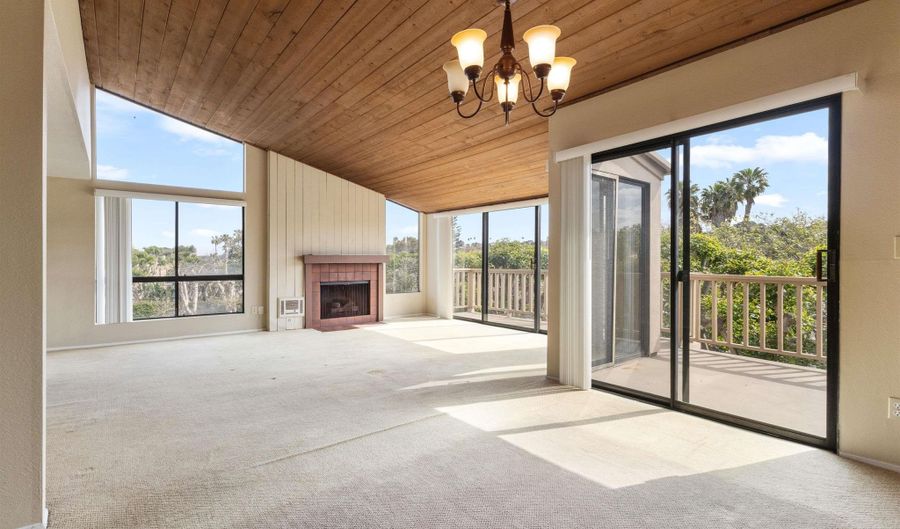 573 S Sierra 10, Solana Beach, CA 92075 - 2 Beds, 3 Bath